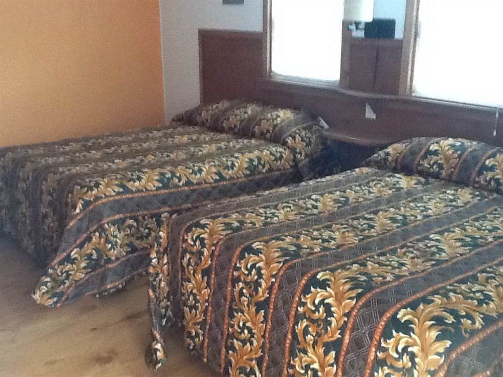 King Hendrick Motel&Suites Lake George Buitenkant foto